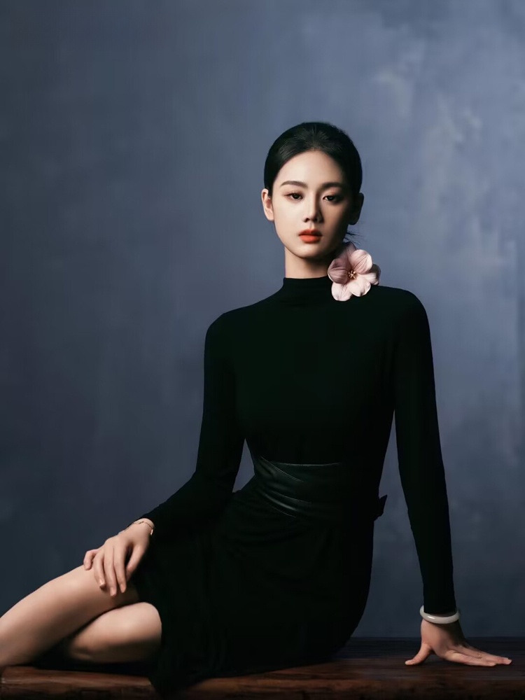 Ethnic Clothing & Online Fashion Store Khaadi Uk - 2026 새로운 패션 심플 하이엔드 블랙