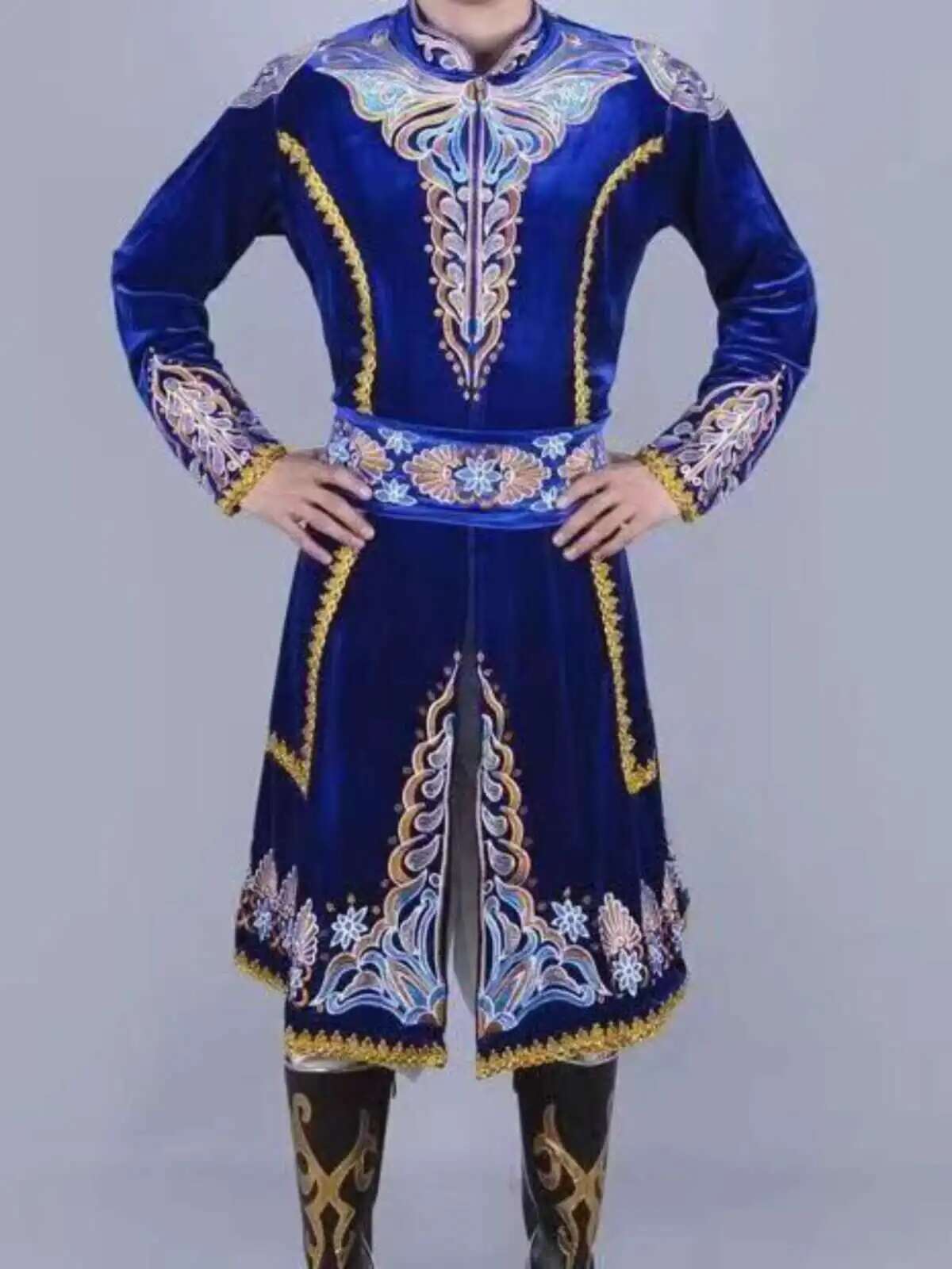 새로운 신장 댄스 의류 우이족 남성 의류 잘 생긴 코트 - Ethnic Clothing & Online Fashion Store Khaadi Us 리뷰 및 가격