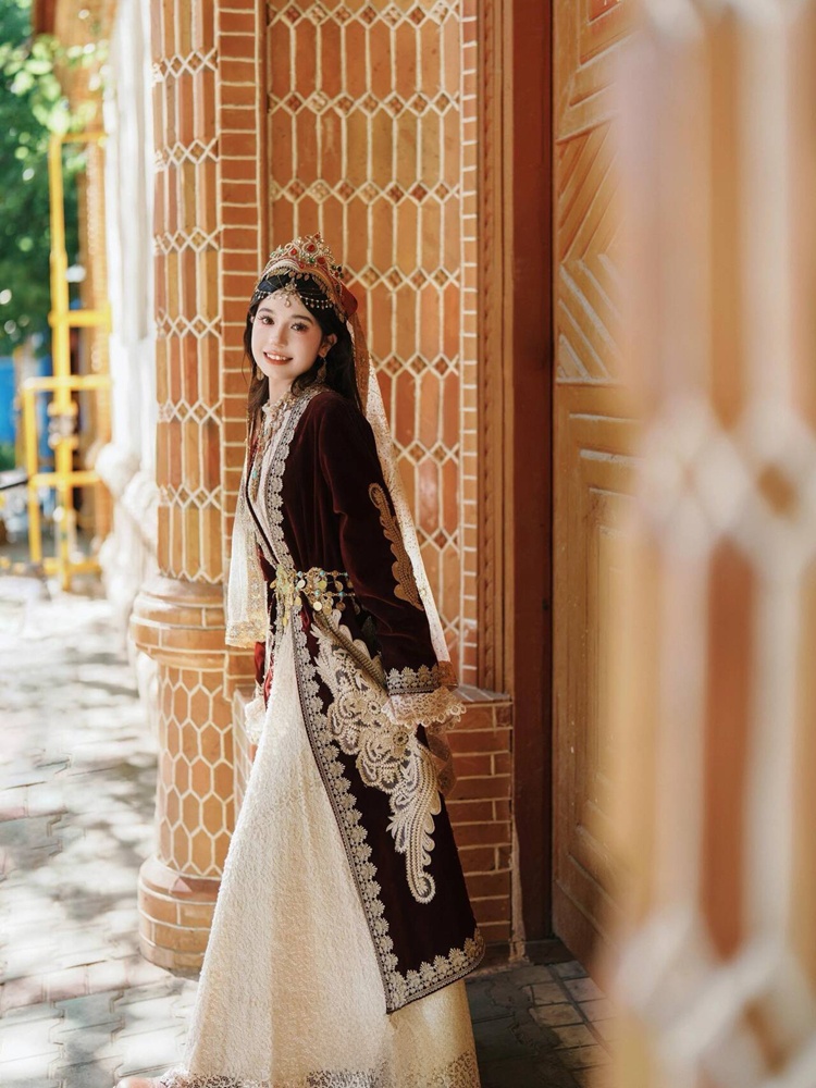 새로운 소수민족 위구르 의류 에티레시스 여행 사진 촬영 - Ethnic Clothing & Online Fashion Store Khaadi Us 리뷰 및 가격